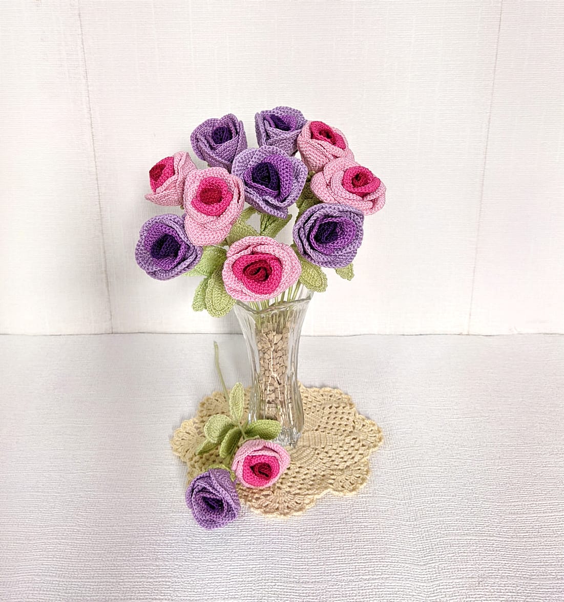 Artisan Crocheted Roses: Transform Your Space with Shaded Elegance